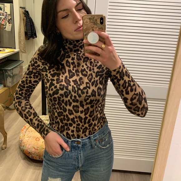 H&M Turtleneck - Picture 1 of 4